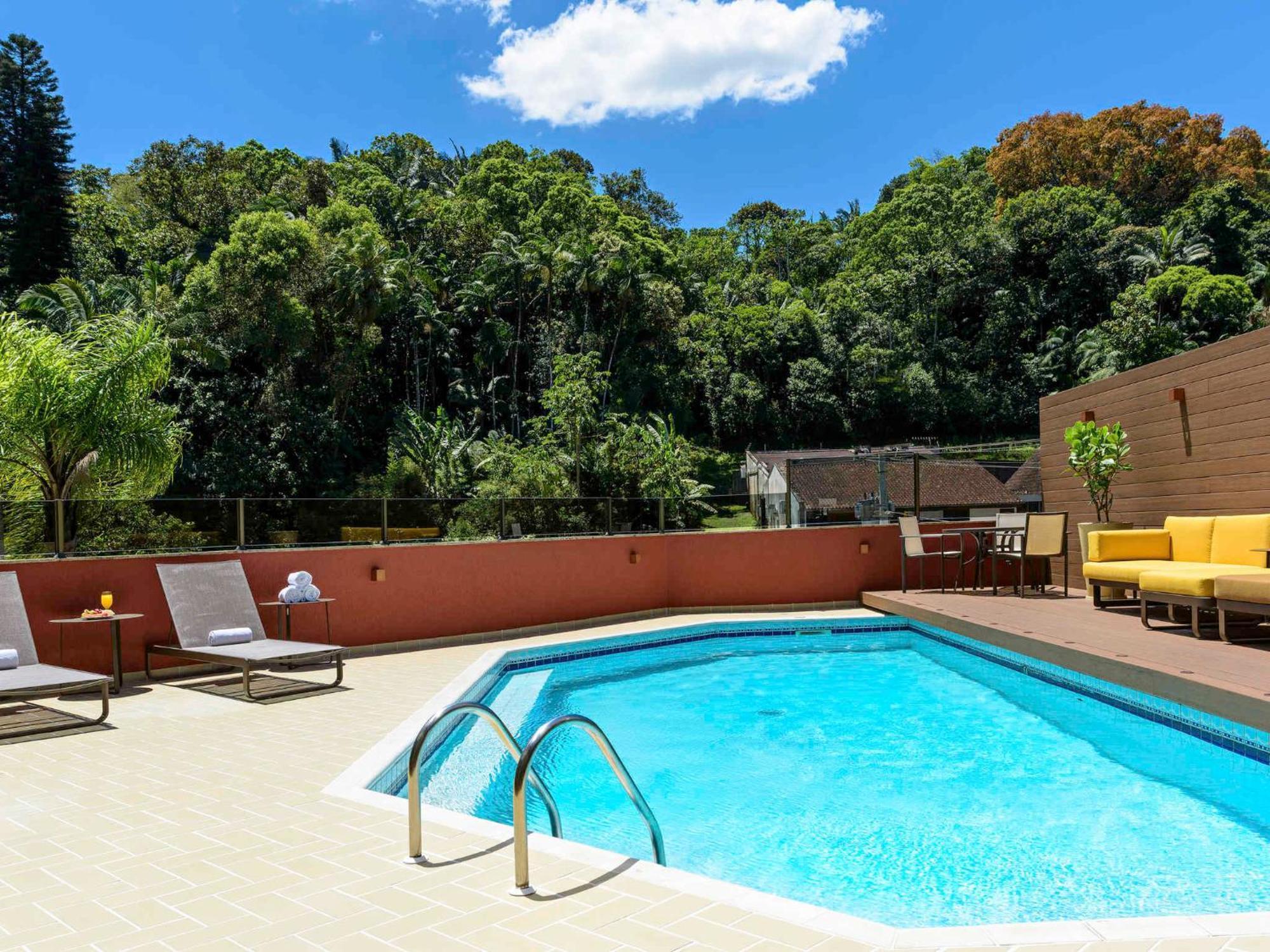 Apart Hotel Moderno Em Joinville Exterior photo