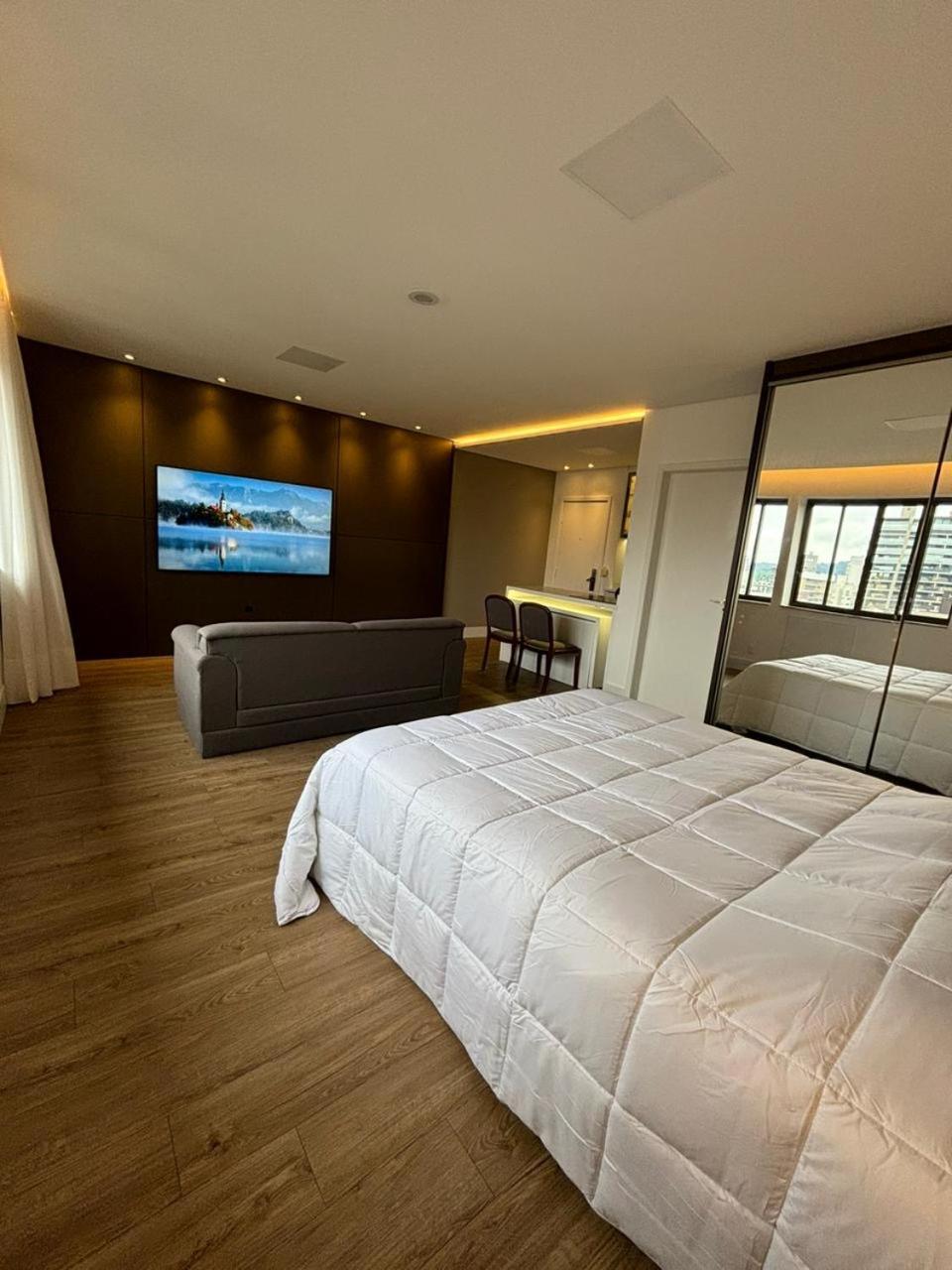Apart Hotel Moderno Em Joinville Exterior photo