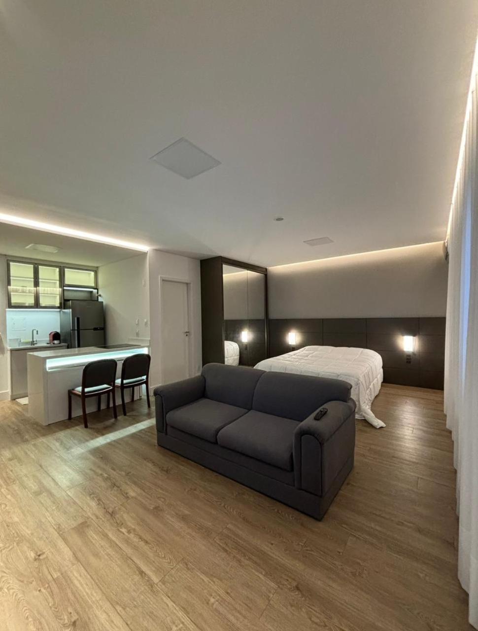 Apart Hotel Moderno Em Joinville Exterior photo