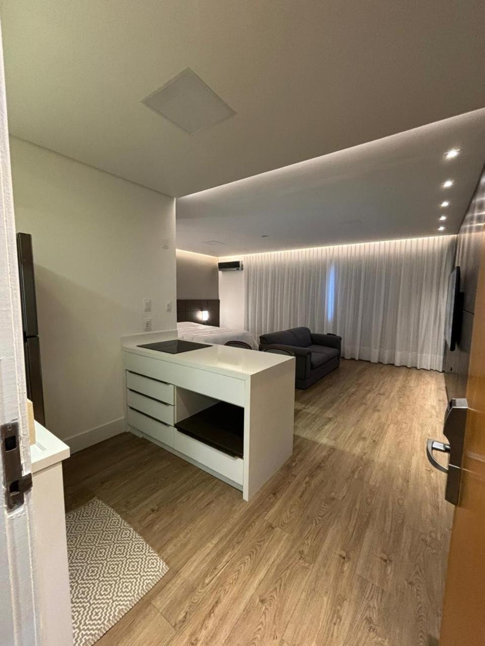 Apart Hotel Moderno Em Joinville Exterior photo