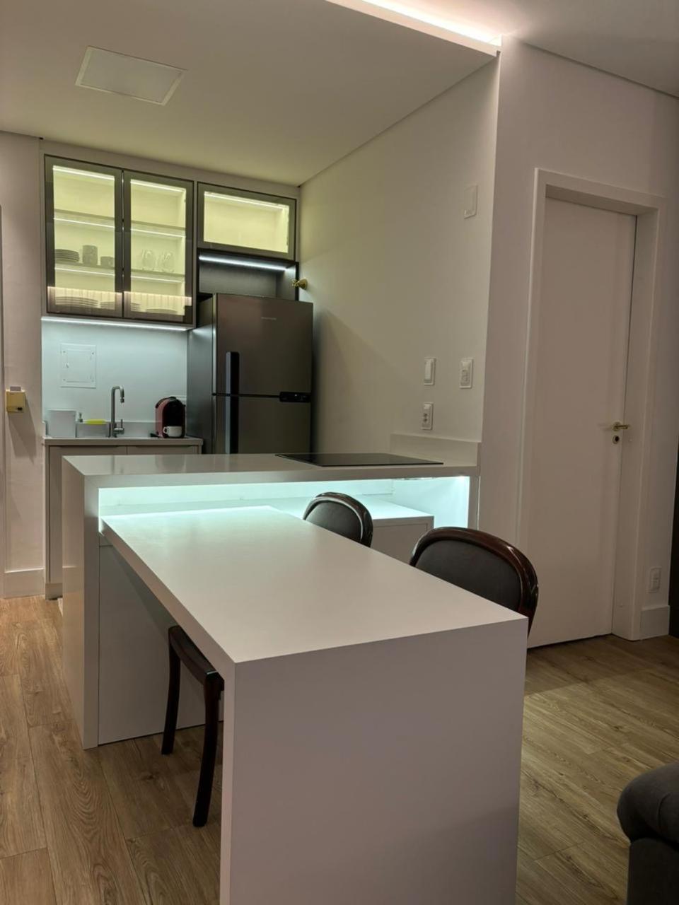 Apart Hotel Moderno Em Joinville Exterior photo