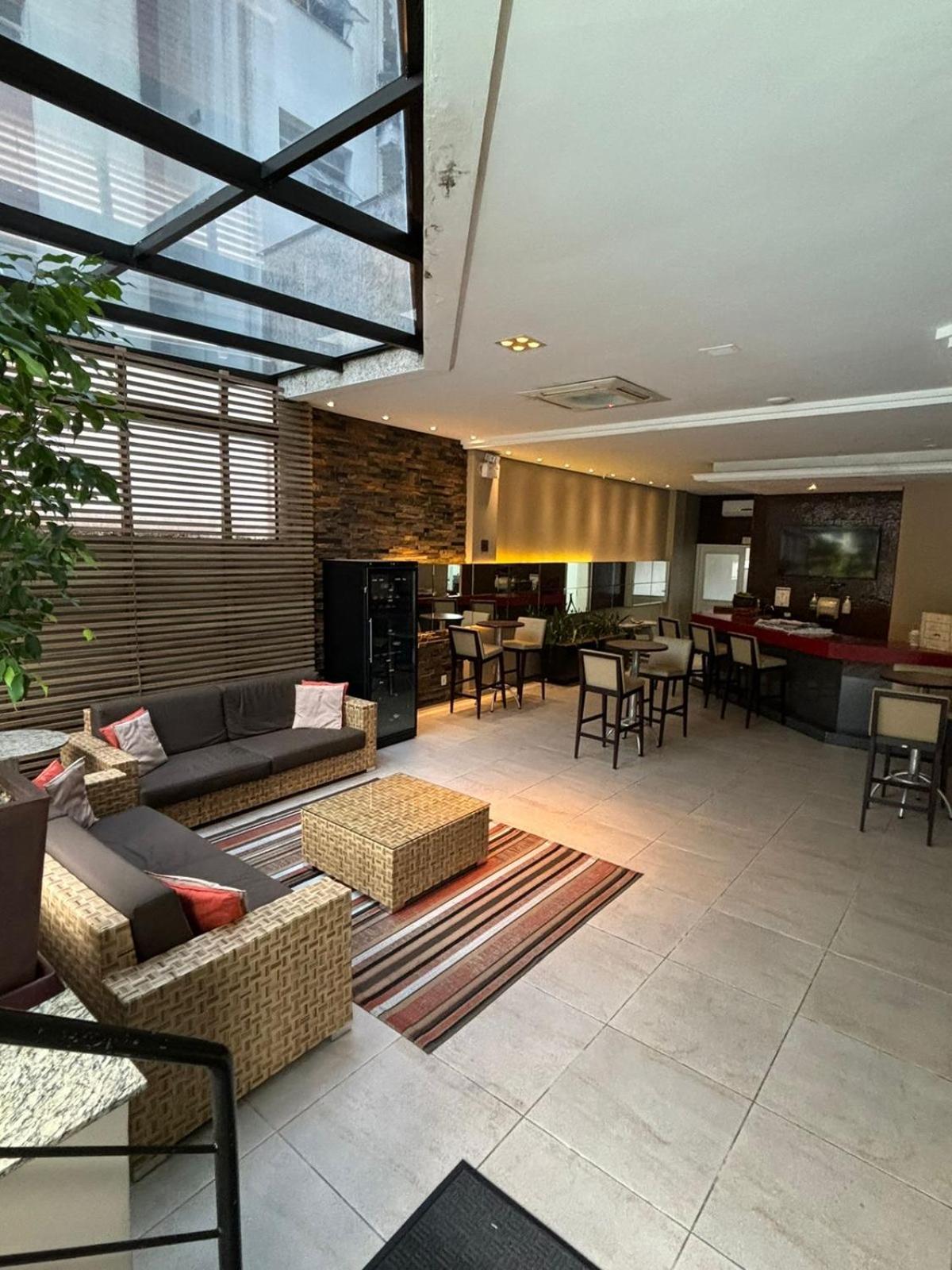 Apart Hotel Moderno Em Joinville Exterior photo